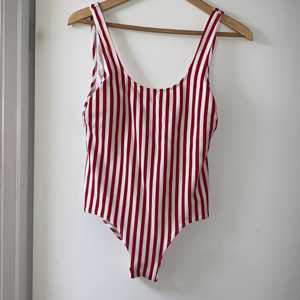H&M One piece swimsuit